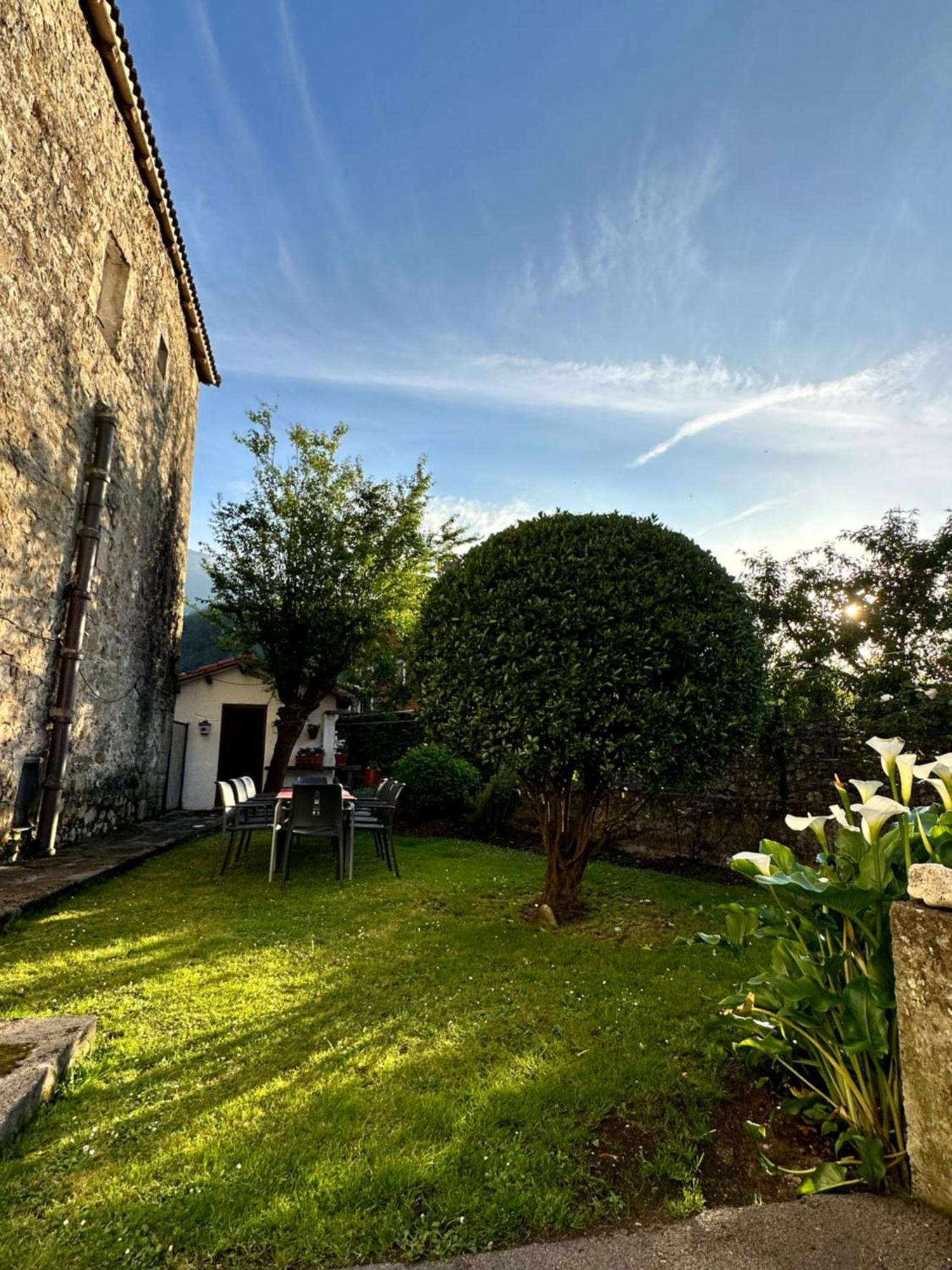 Casa Rural El Torrejon Arenas De Cabrales Buitenkant foto