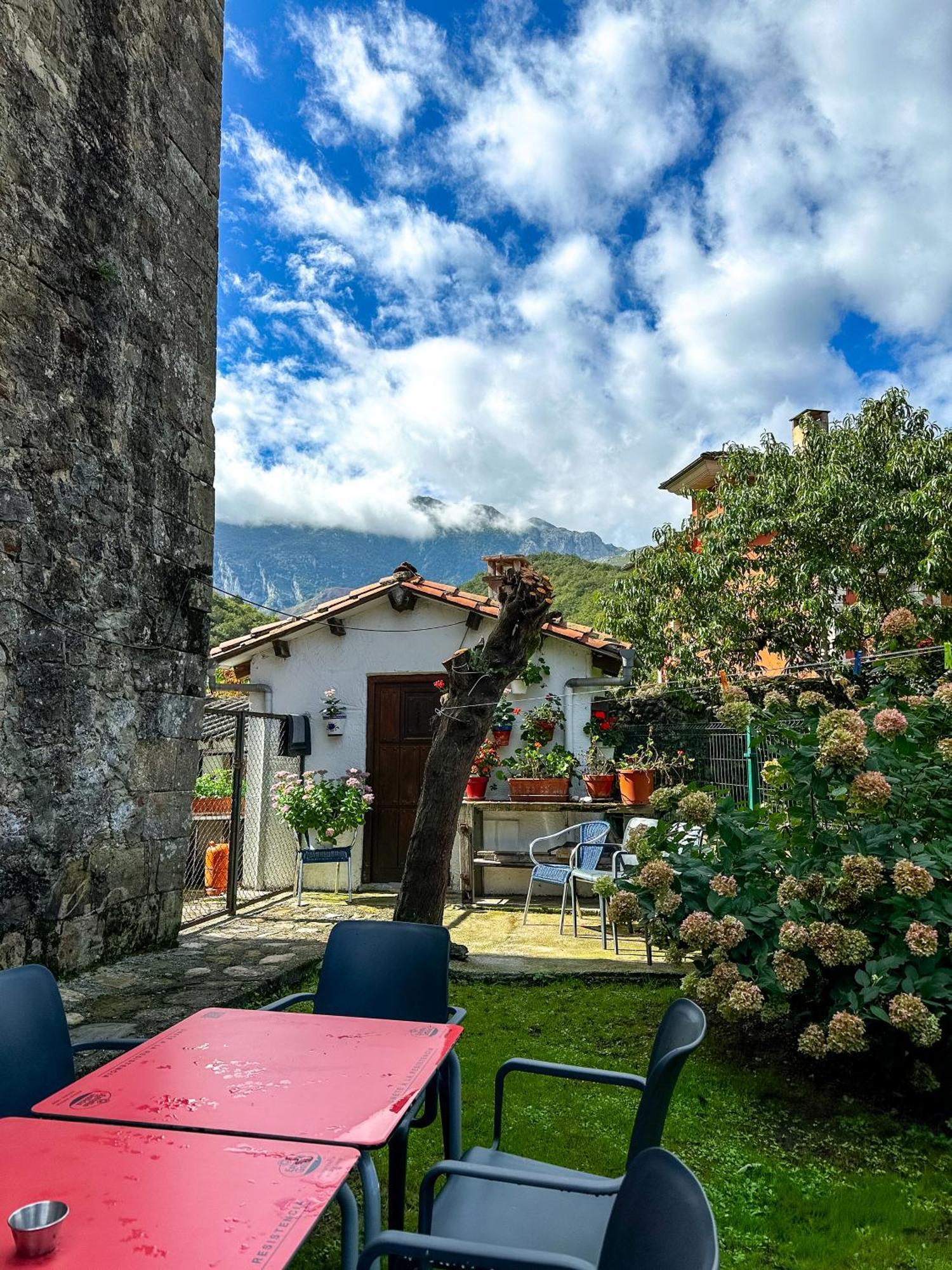 Casa Rural El Torrejon Arenas De Cabrales Buitenkant foto